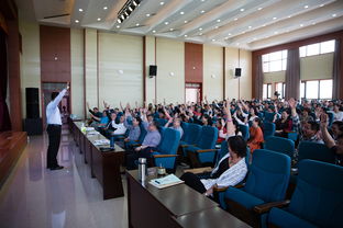 河南化院举办北京大学民营经济研究院杨楠老师专题讲座